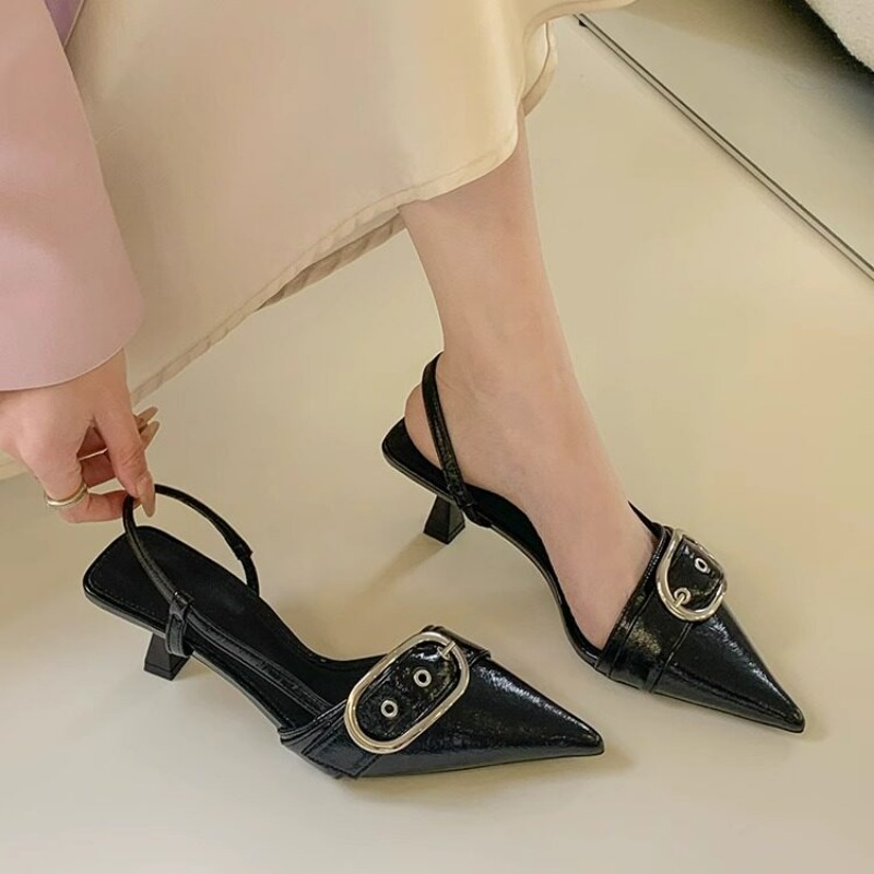 أحذية نسائية جديدة بتصميم عصري - مراجعة Women'S Fashion Designer Clothes وسعره