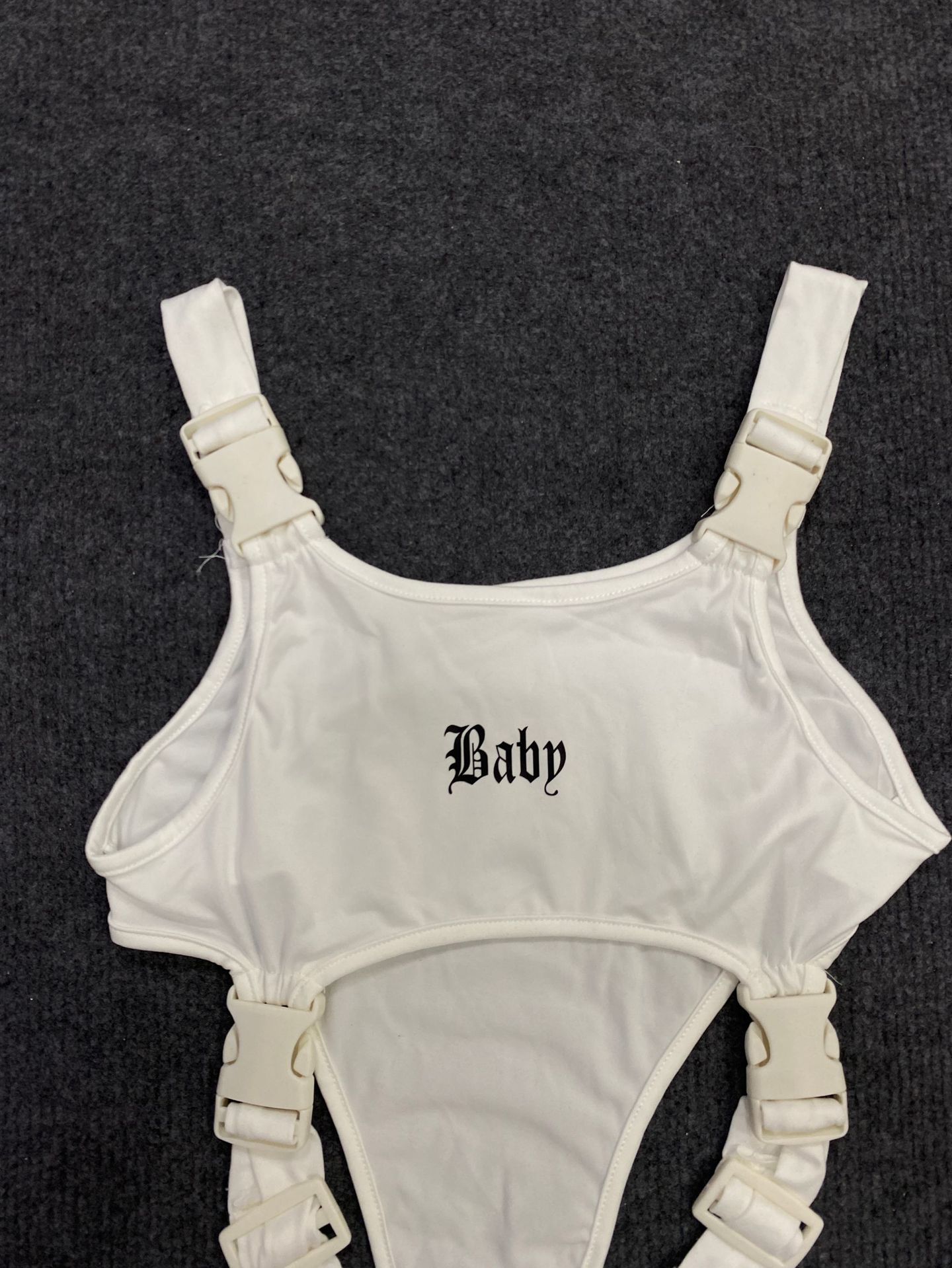جمبسوت مطبوع بتصميم قوطي مثير، - مراجعة Turtleneck Bodysuit وسعره